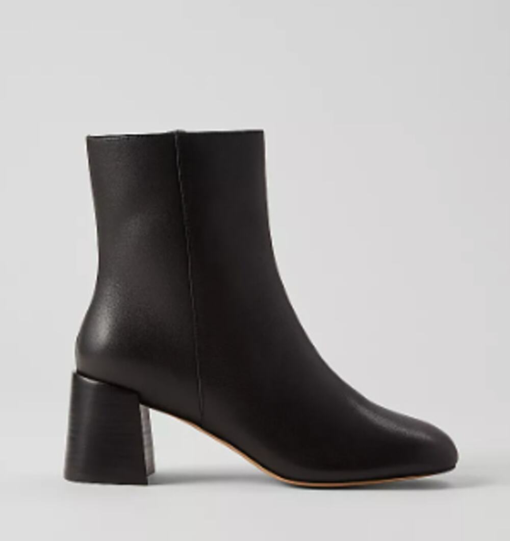 NWOB Ann Taylor black Leather Flare Heel Bootie 9
